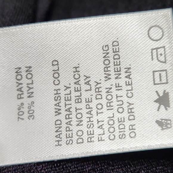 Classiques Entier Black V-Neck Flower Design Qtr. Sleeve Sweater Sz. XS - Picture 8 of 8